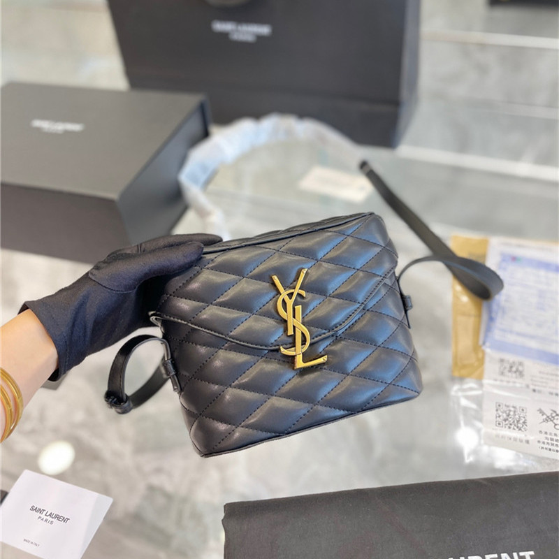サンローラン ジューン ボックスバッグ YSL ショルダーバッグ キルティングレザー スクエア ポーチ 斜 めがけ バッグ レディース 人気