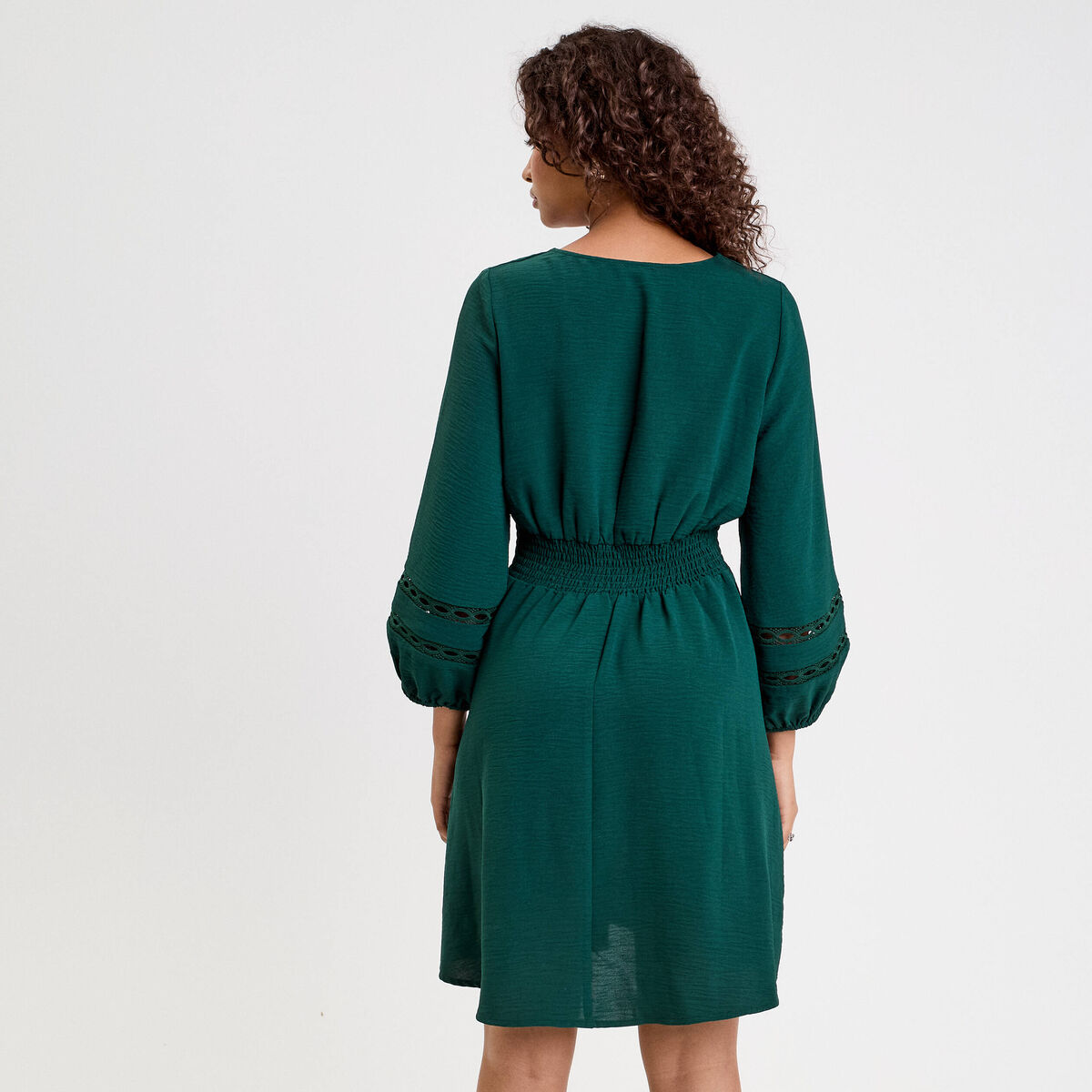 Robe courte évasée col v manches 3/4 vert foncé femme