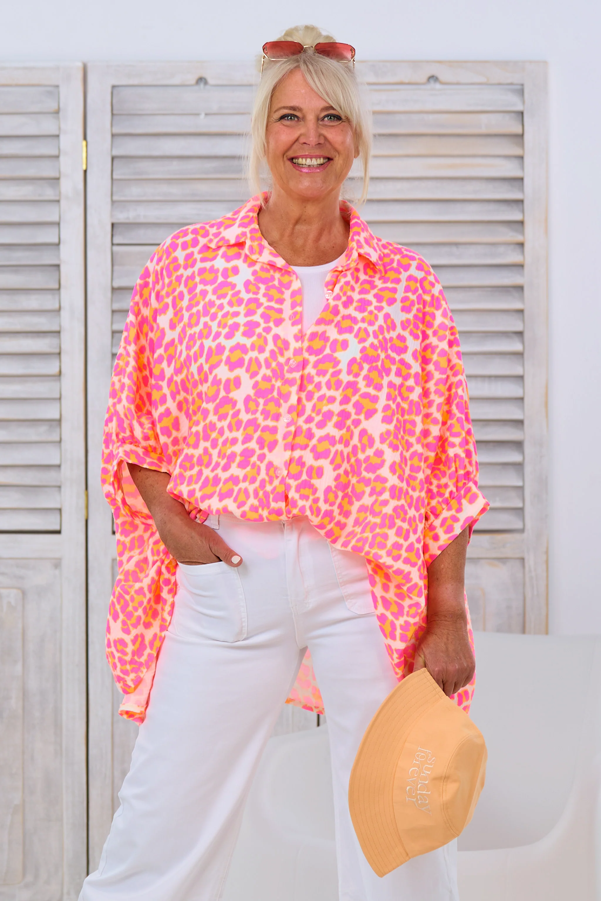 oversized Musselin Bluse mit Leo-Muster, pink-orange-ecru