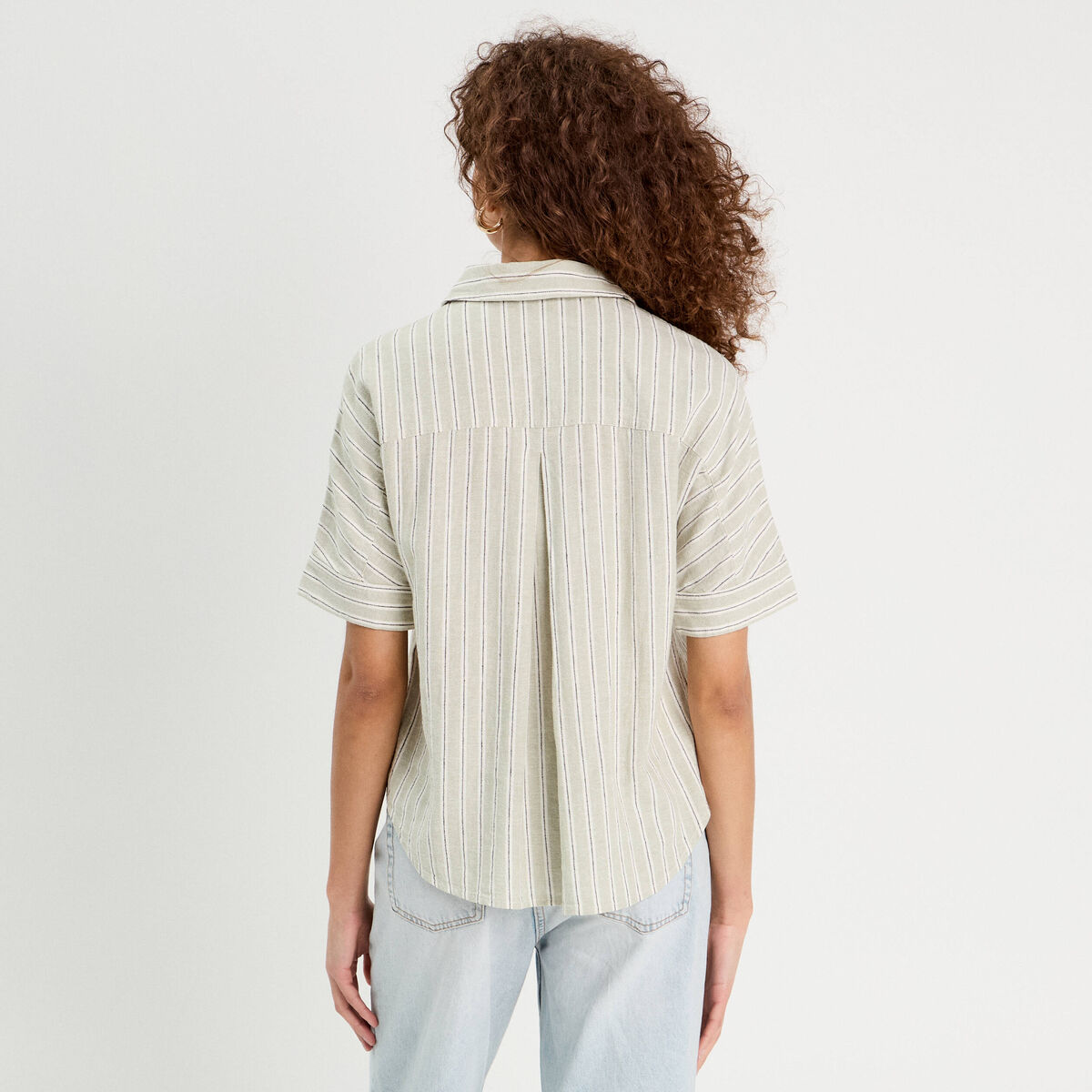 Chemise manches courtes contenant du lin vert femme