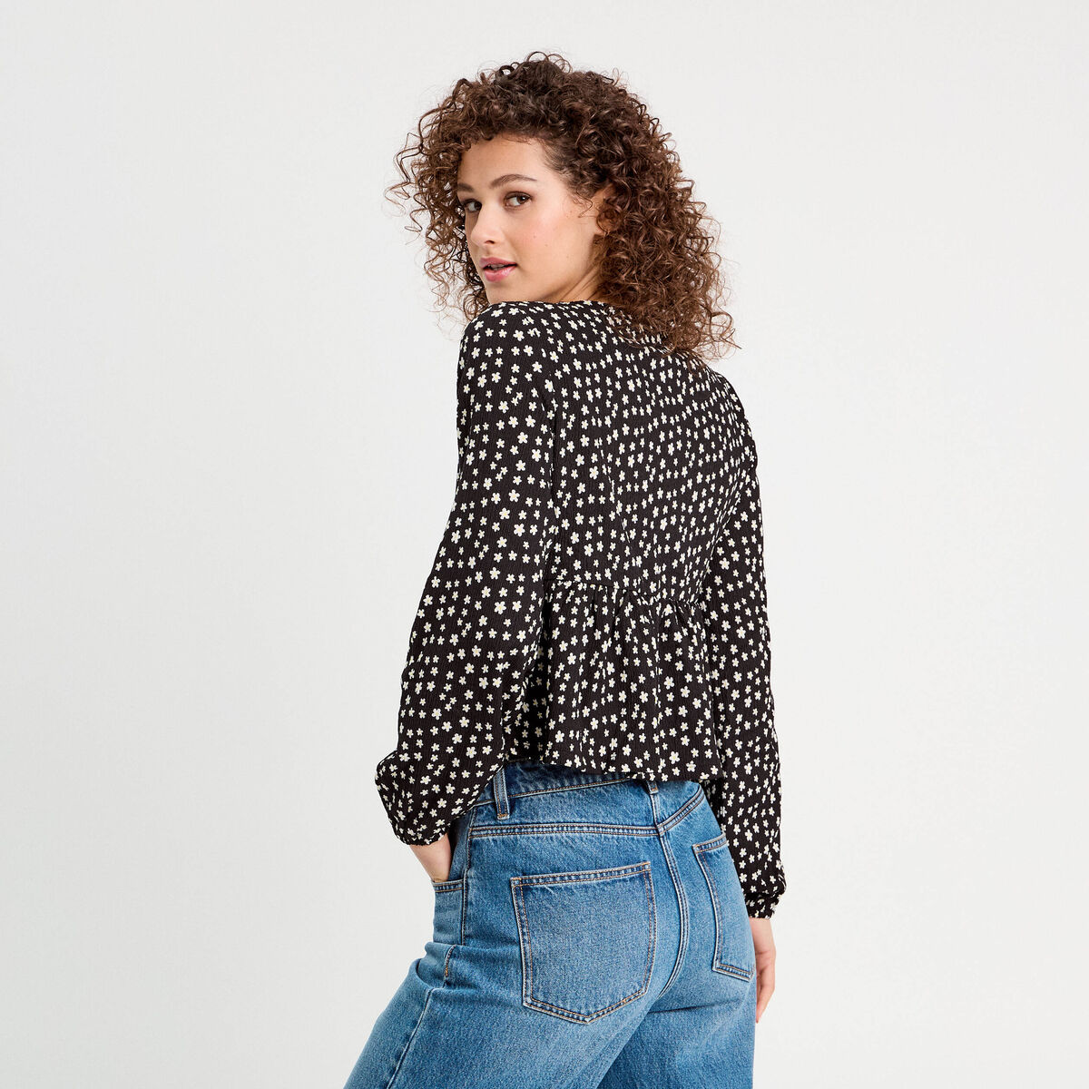 Blouse avec noeuds noir femme