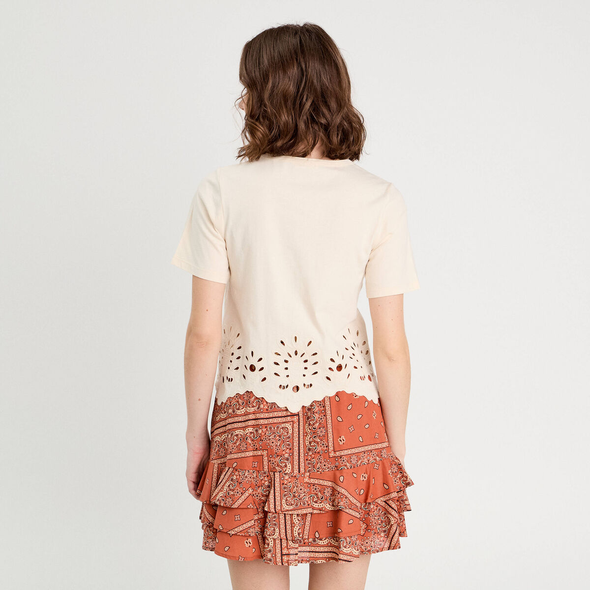 T-shirt broderie anglaise ecru femme