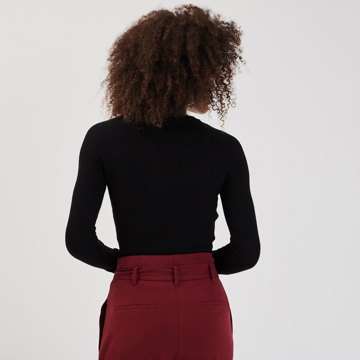 Pull côtelé avec boutons noir femme