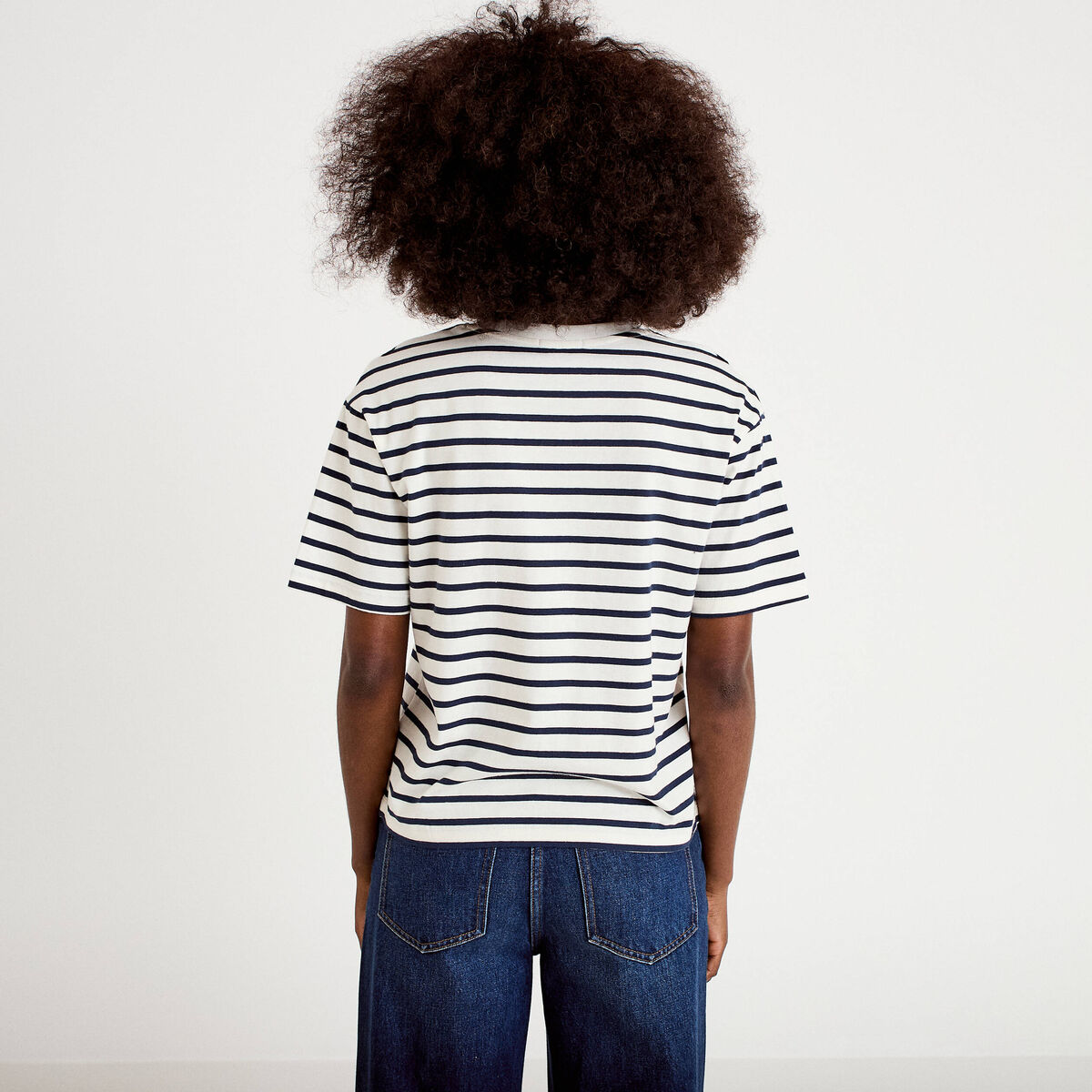 T-shirt col v manches courtes bleu foncé femme