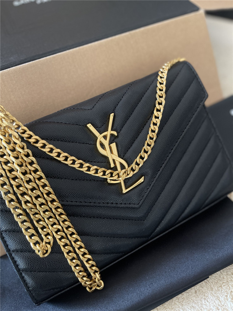 サンローラン バッグ 30代 40 代 ショルダー バッグ 斜 めがけ ハイ ブランド ysl キルティング チェーン バッグ 偽物 本当に届く