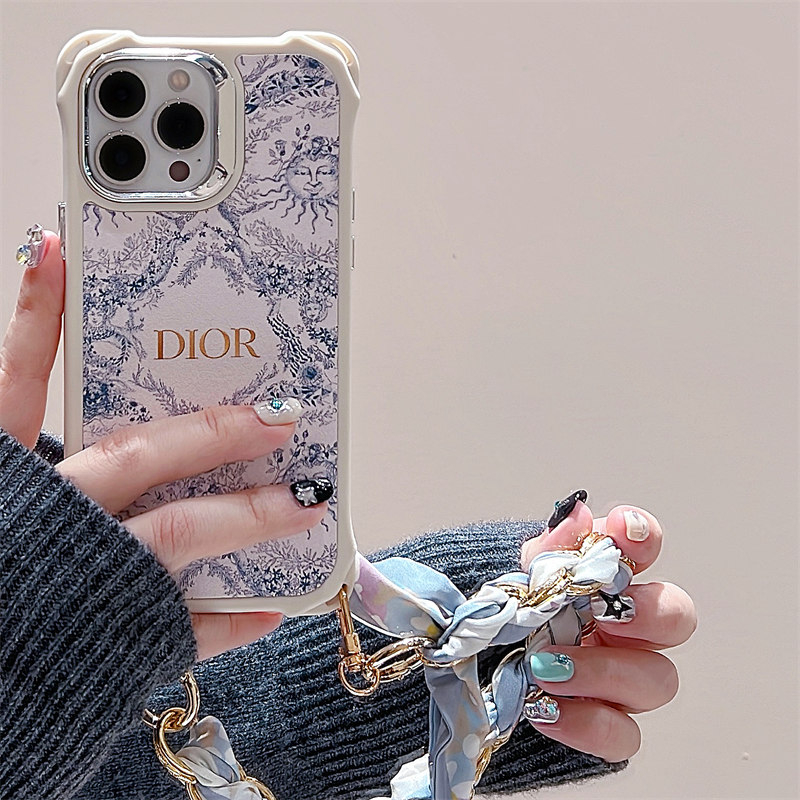 dior iphone16/16pro max ケース 人気 女子 ディオール スマホケース コピー iphone15ケース チェーン アイ フォン14/13/12/11 ケース ハイ ブランド スカーフ 付き 2024新作