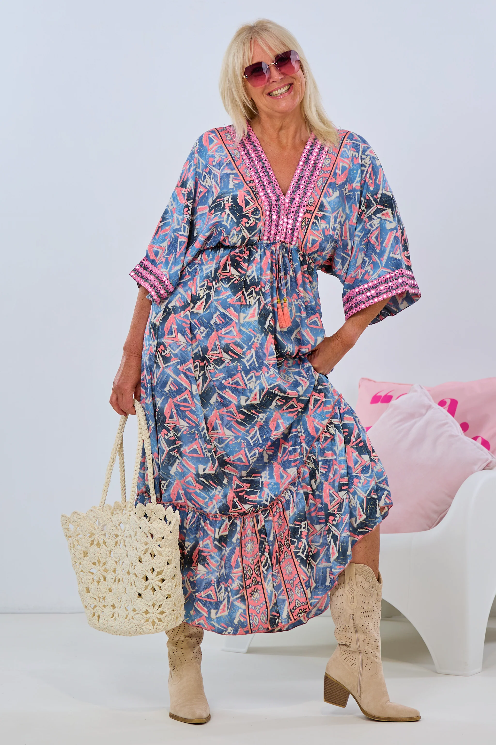 Langes Kleid im Boho-Style, dunkelblau-rosa