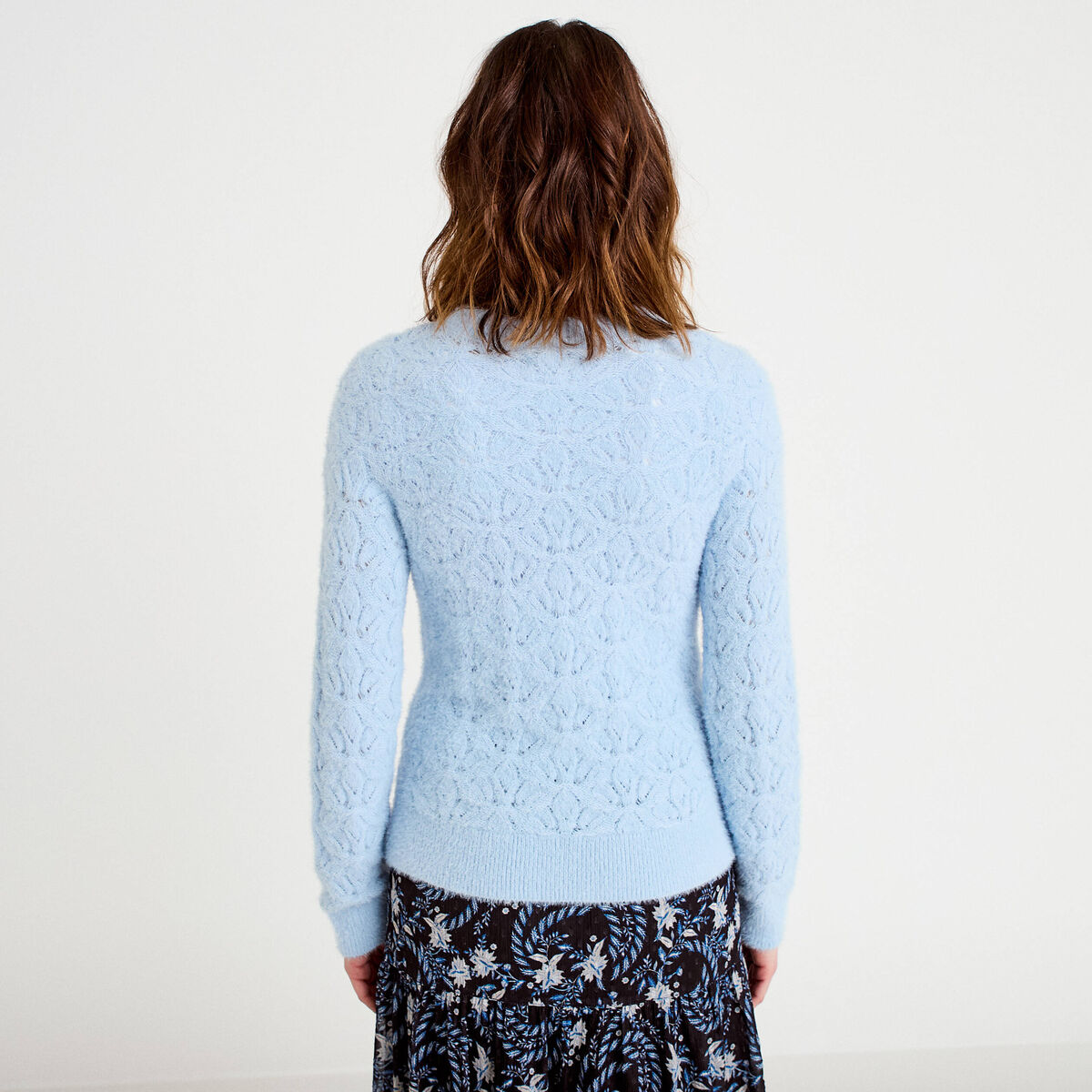 Pull ajouré col rond manches longues bleu clair femme