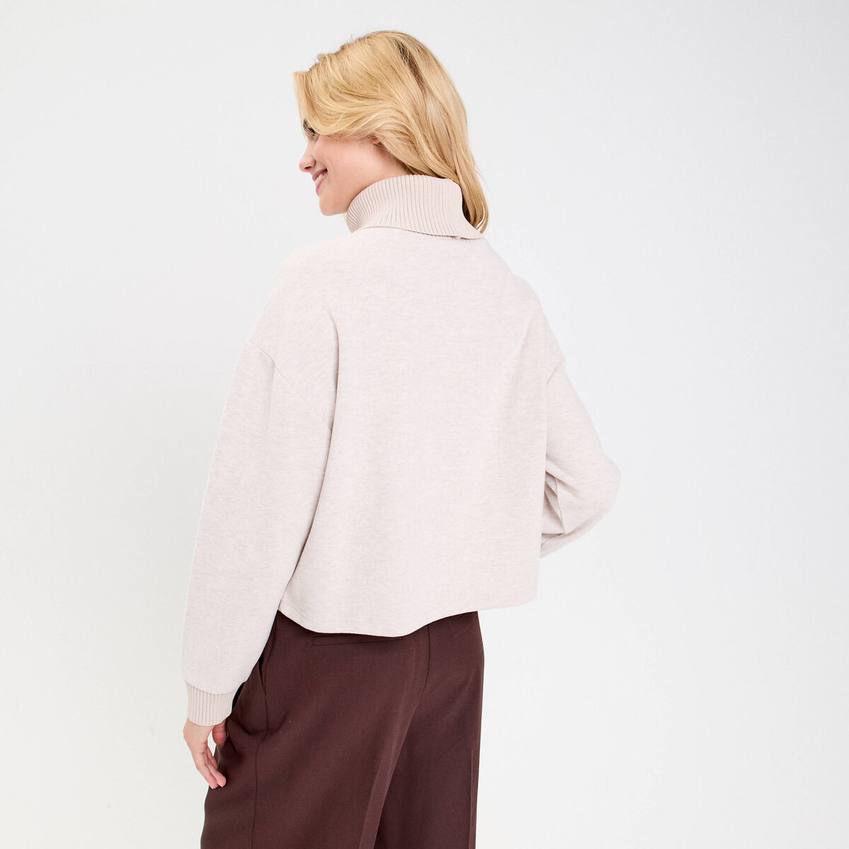 Sweat col roulé manches longues sable femme