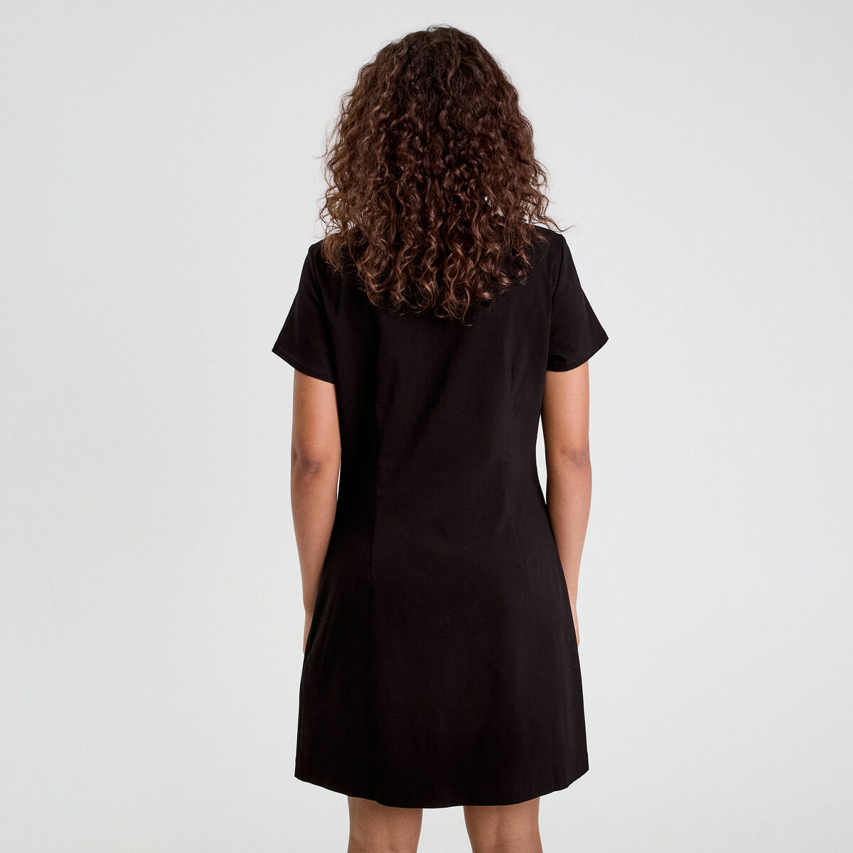 Robe droite boutonnée noir femme