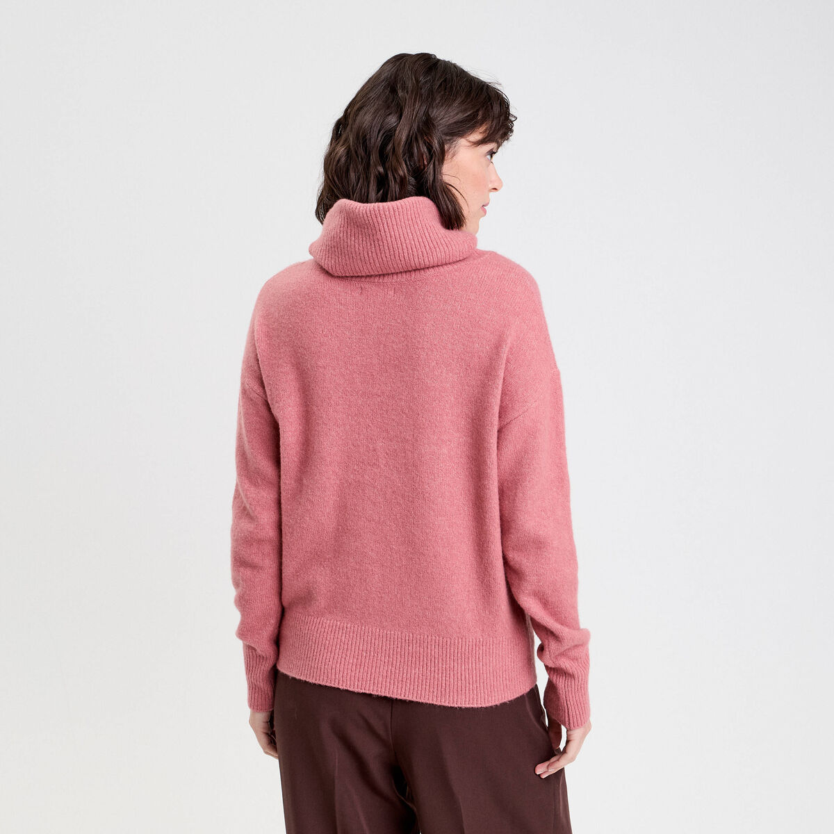 Pull avec col roulé rose femme
