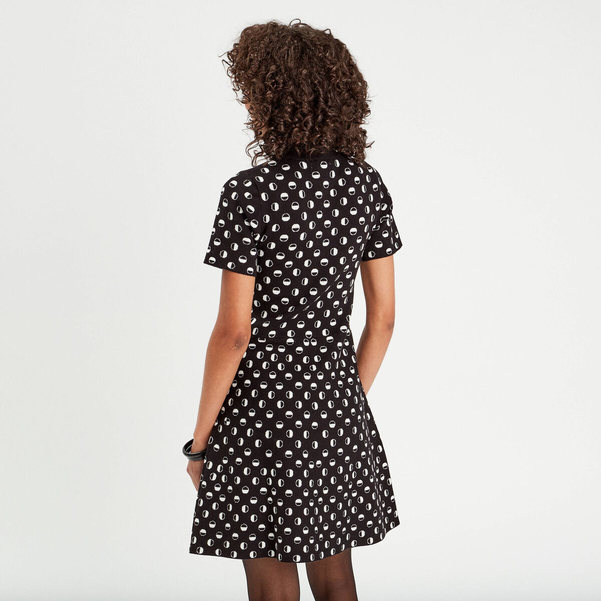 Robe pull manches courtes noir femme