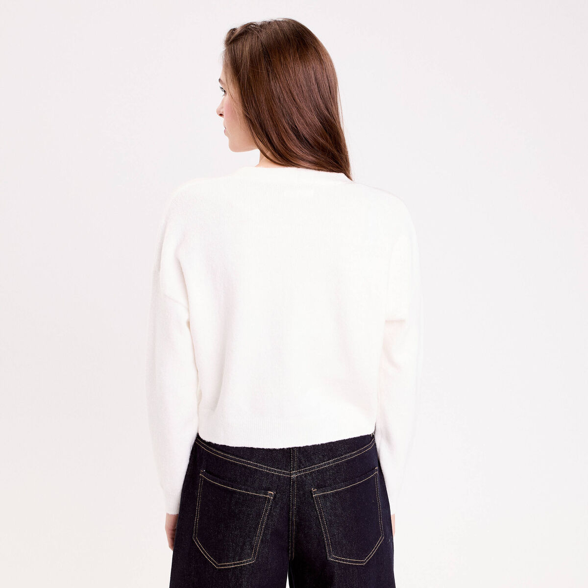 Gilet col v manches longues brodé ecru femme