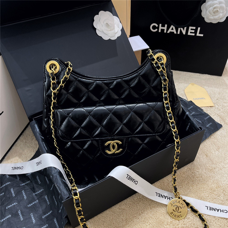 シャネル ホーボーバッグ コピー chanel マトラッセ ショルダー バッグ チェーン 黒 白 カバン ブランド レディース 鞄 人気