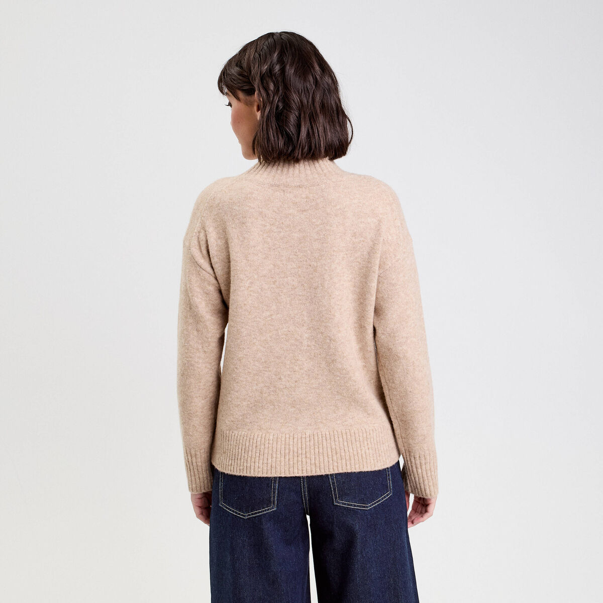 Pull col roulé manches longues beige femme