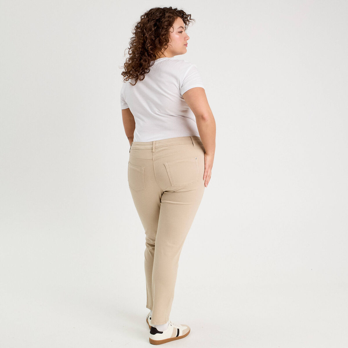 Jeans slim 5 poches taupe femme