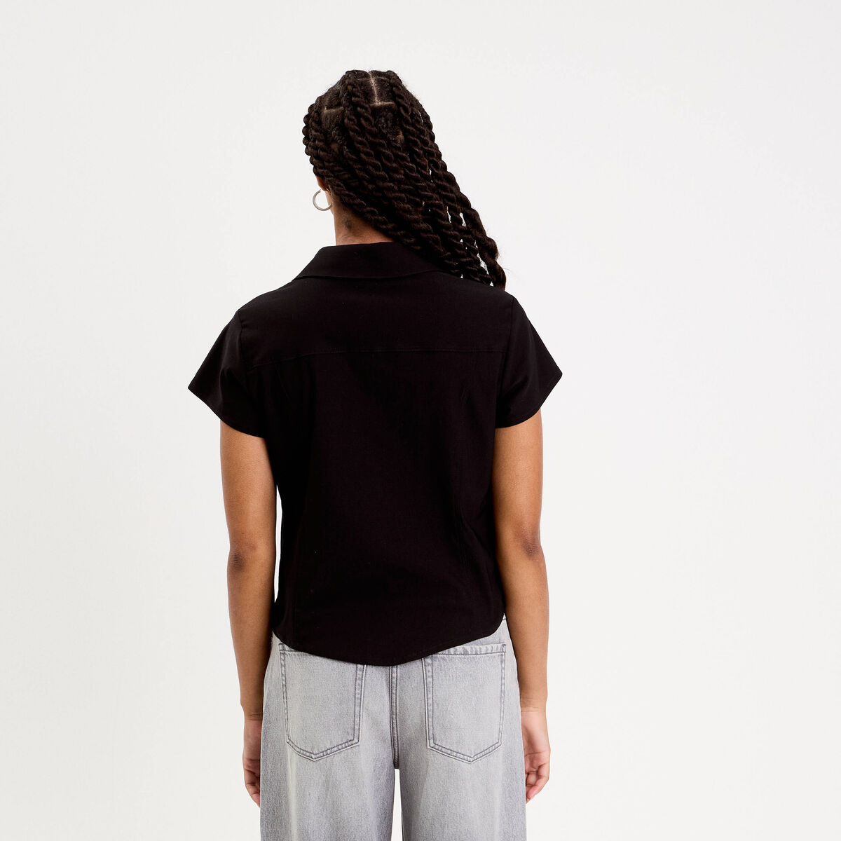 Chemise cintrée manches courtes noir femme