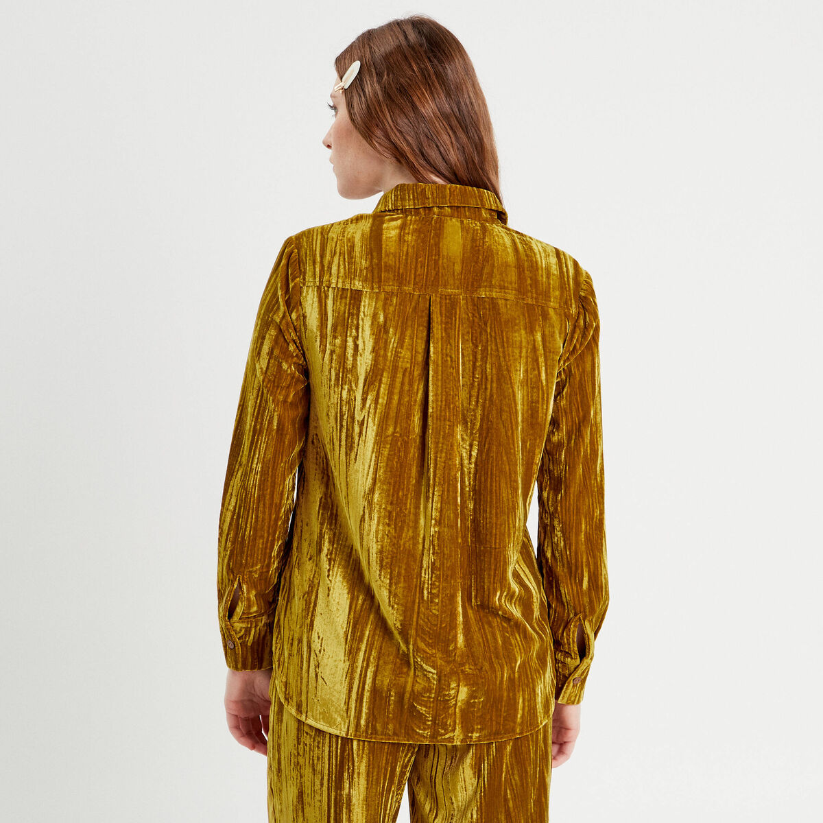 Chemise en velours vert olive femme