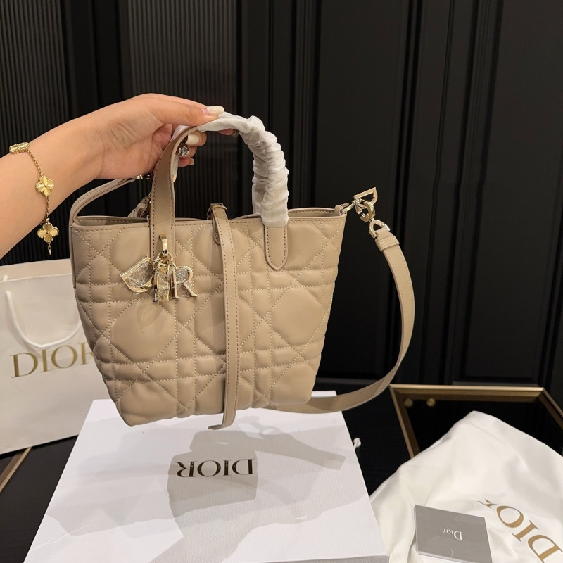 ディオール トゥ ジュール バッグ dior ショルダー バッグ トート バッグ ブランド レディース ミニバッグ ブランド お手頃 40 代 ショルダー バッグ 斜 めがけ ハイ ブランド 小さめ バッグ 人気