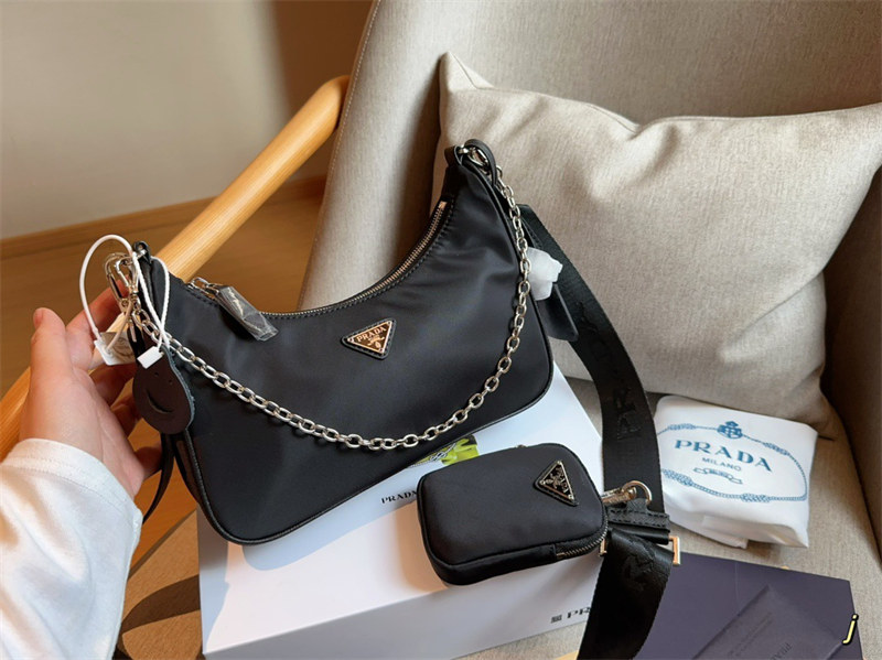 プラダ ナイロン バッグ 3way バッグ レディース ブランド ミニバッグ prada ショルダーバッグ Re-Edition 2005 カバン 鞄 人気