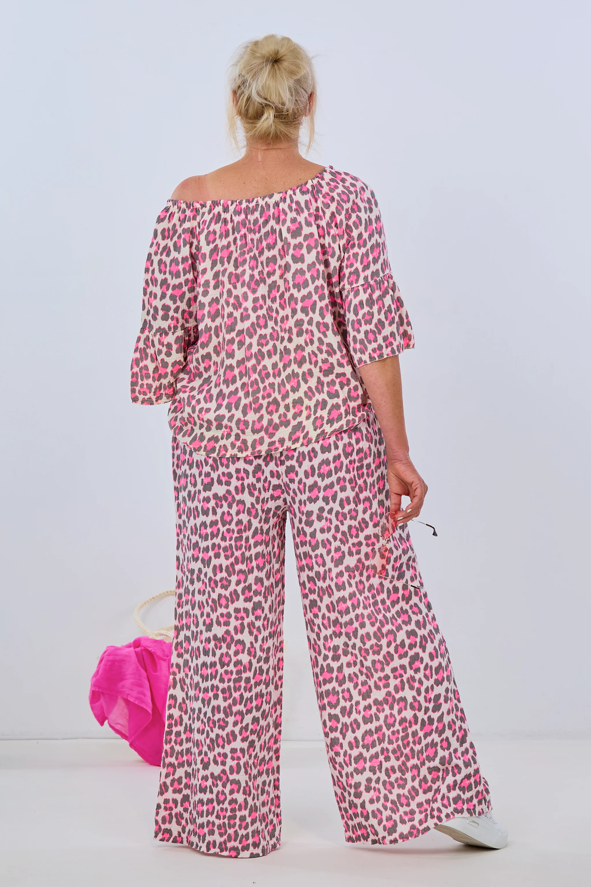 Musselin Hose im leo-look, schlamm-pink-ecru