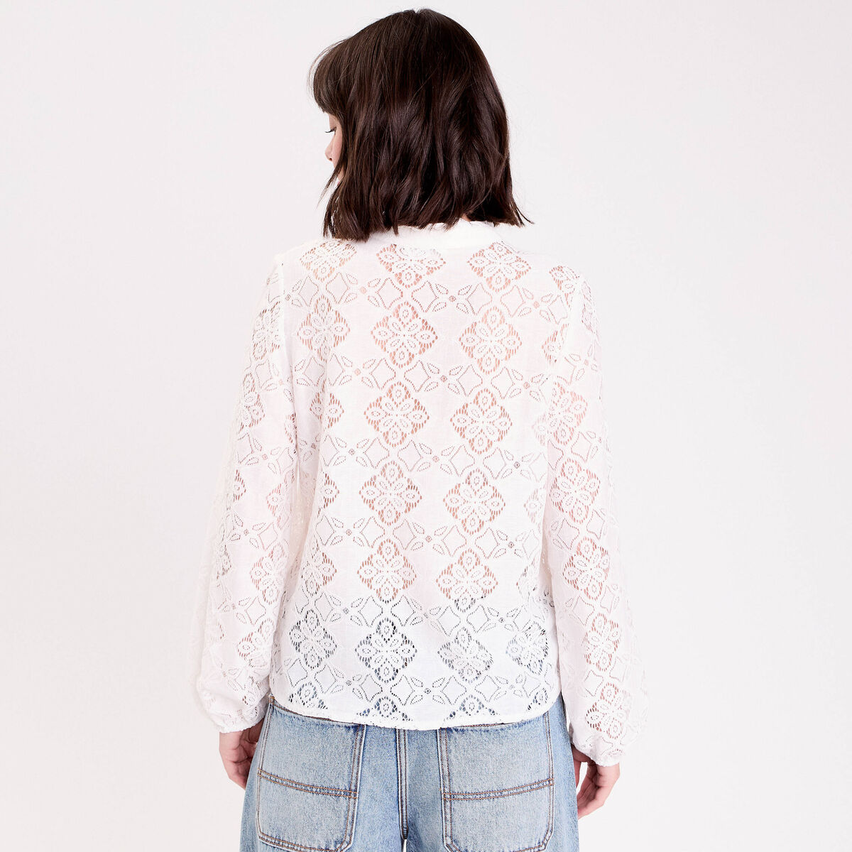 Blouse droite courte col montant ecru femme