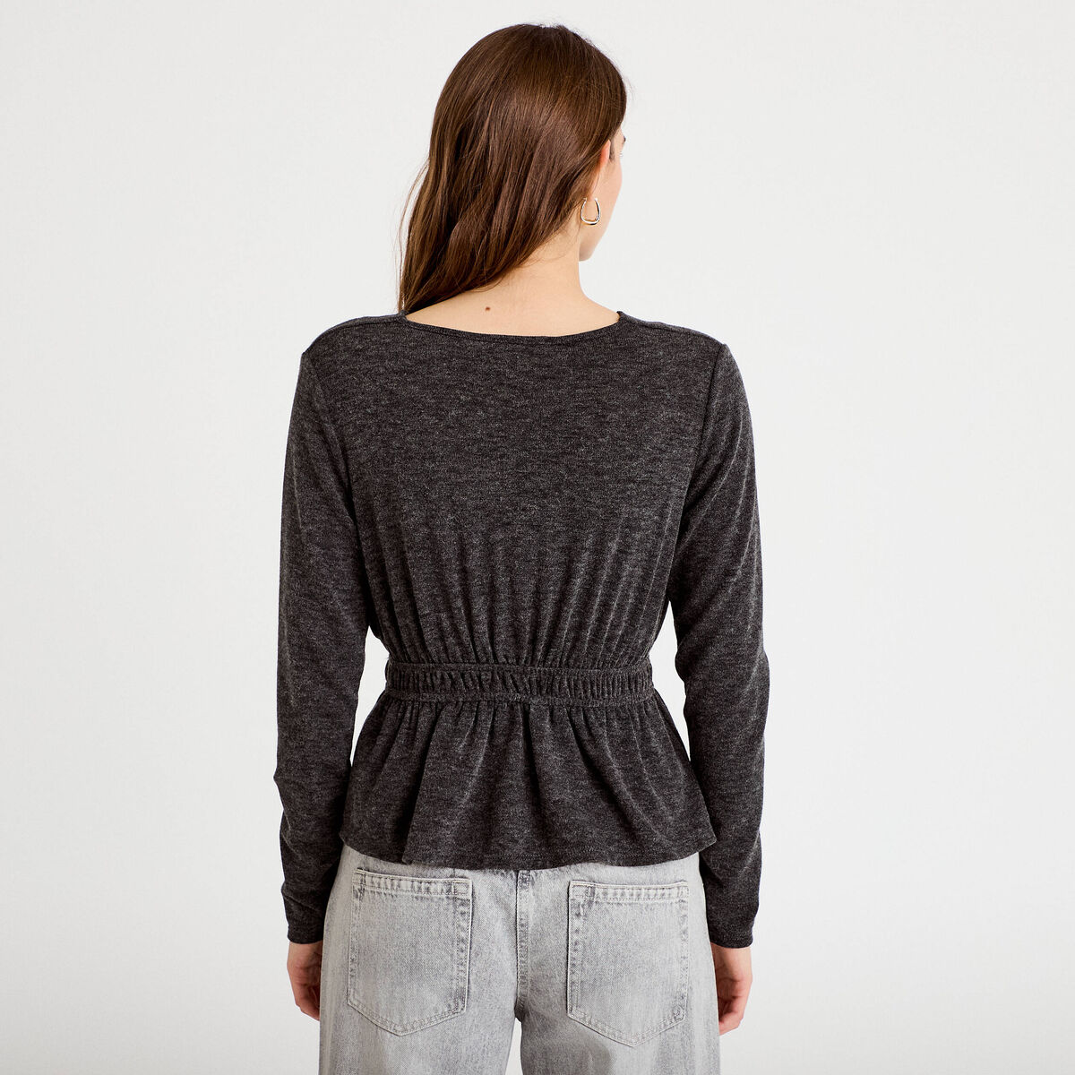 Blouse cintrée col v manches longues gris foncé femme