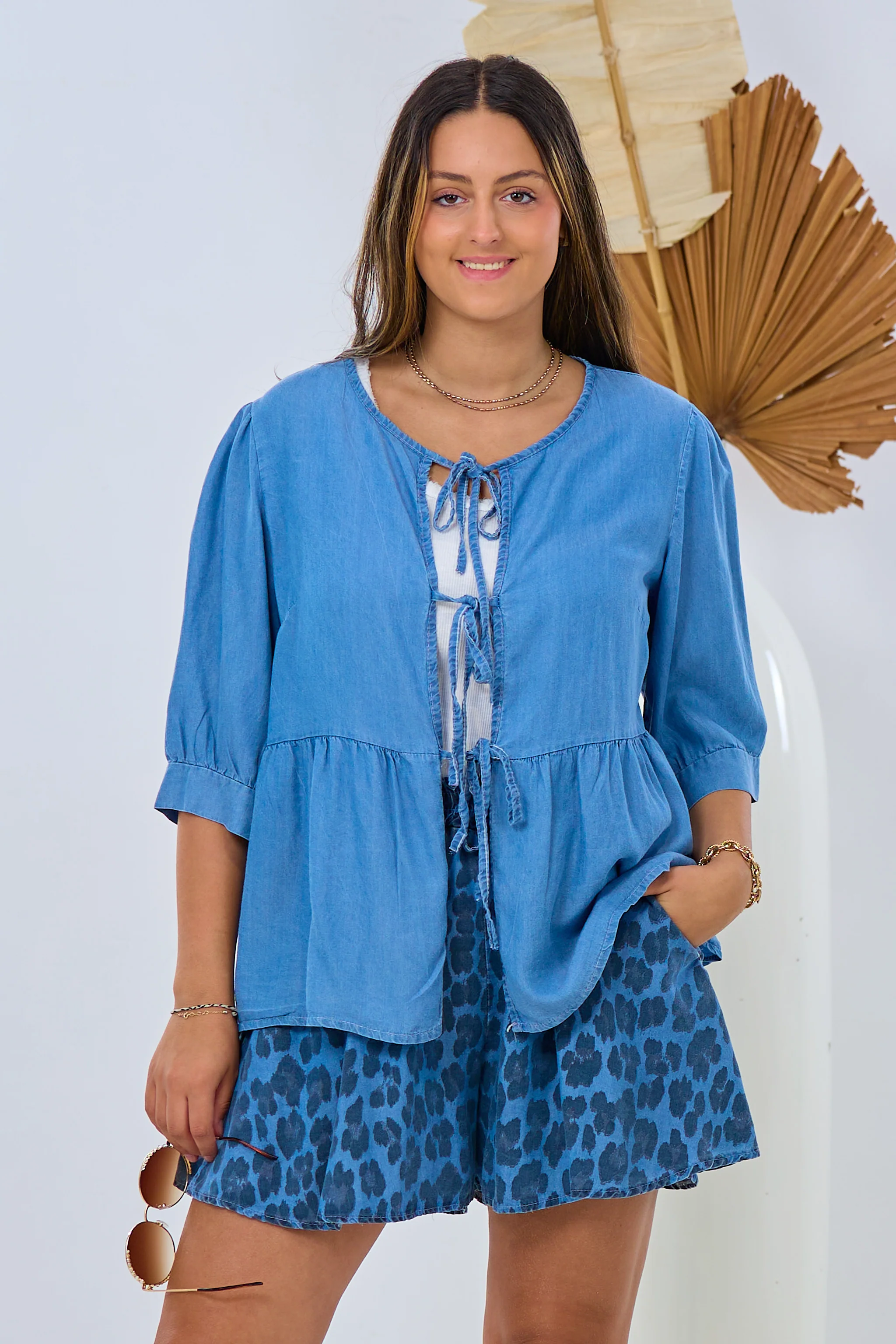 süße Bluse mit Schnürung, dunkelblau