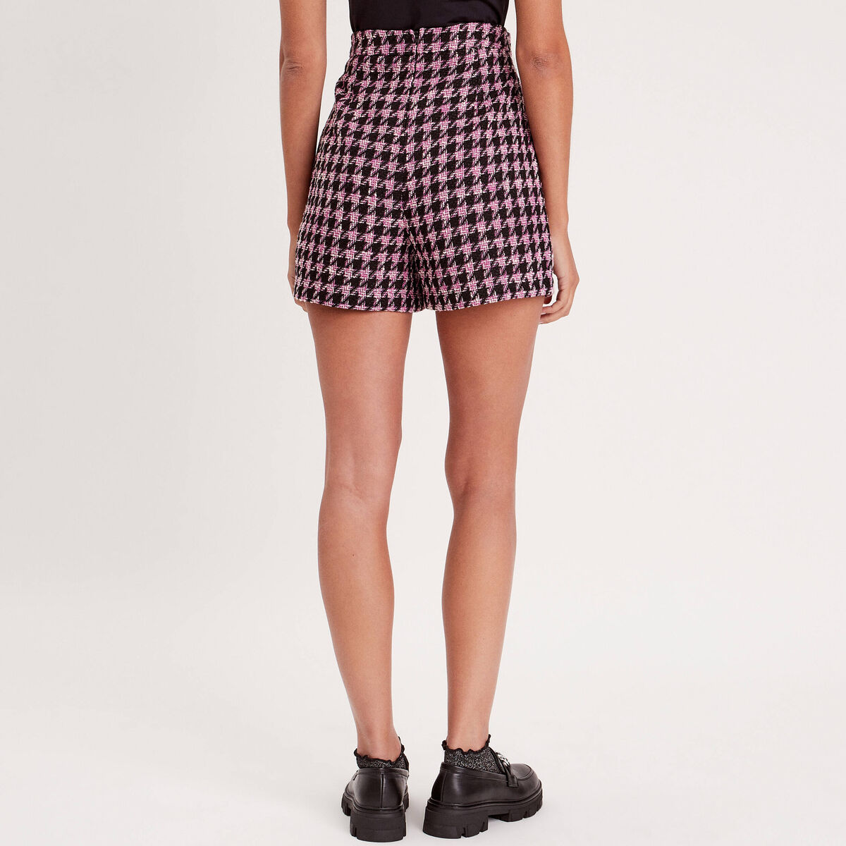 Short ajusté noir femme