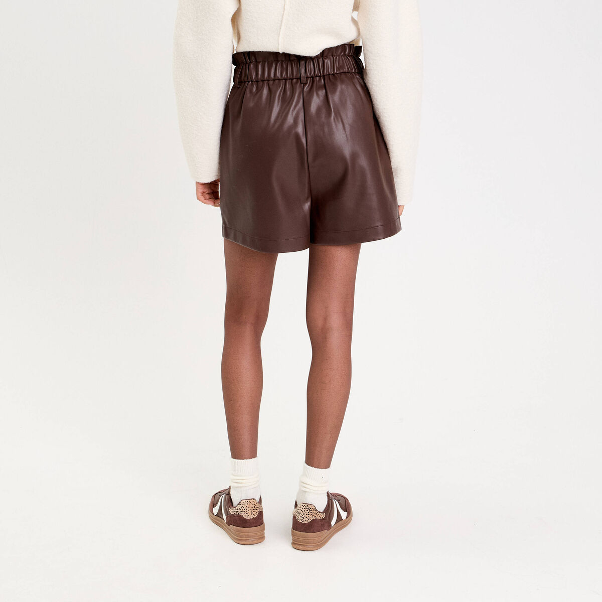 Short regular taille haute similicuir marron foncé femme