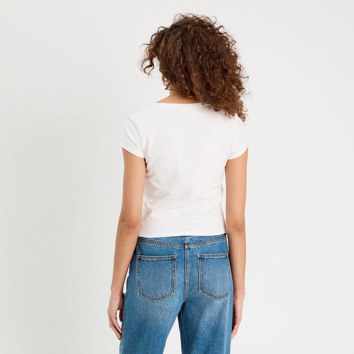 T-shirt détails brodés blanc femme