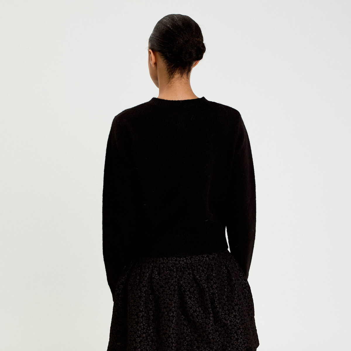 Gilet col rond manches longues noir femme