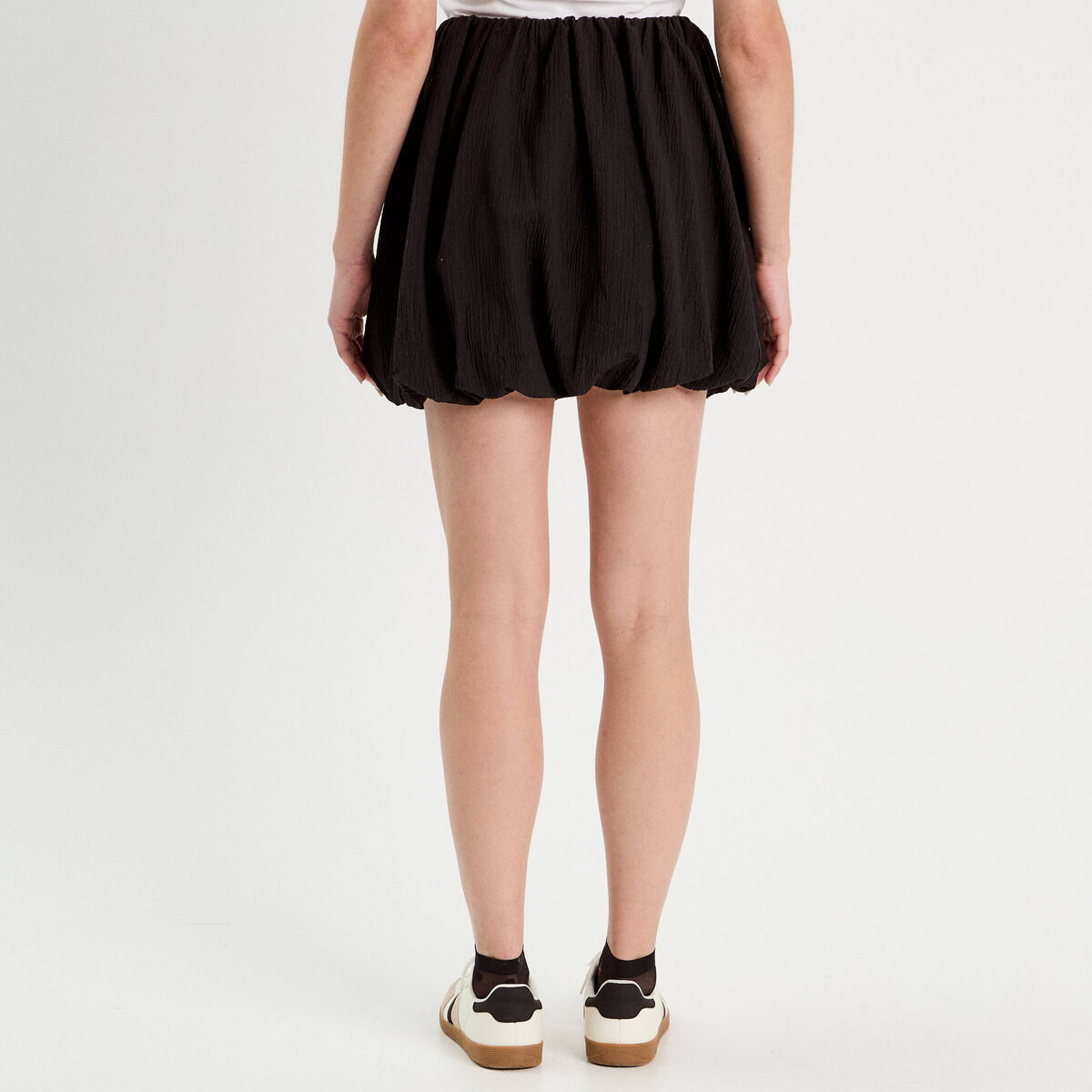 Jupe évasée effet boule noir femme