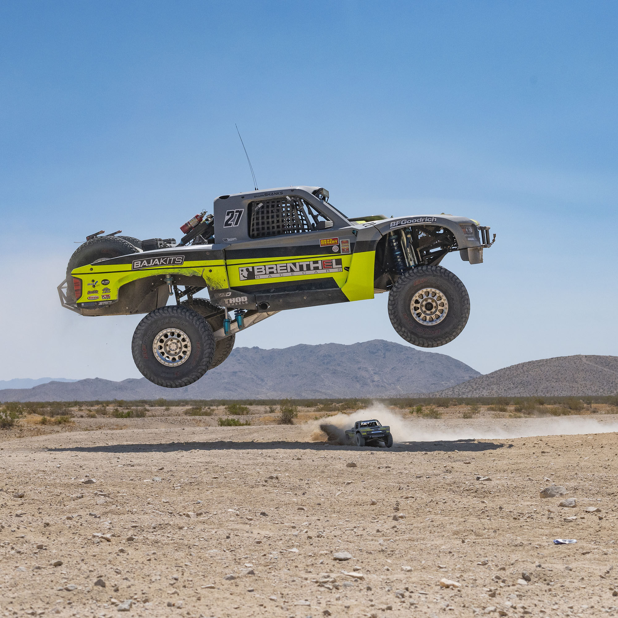 Losi 1/6 Super Baja Rey King Shocks 8S 4X4 RTR Brushless Desert Truck