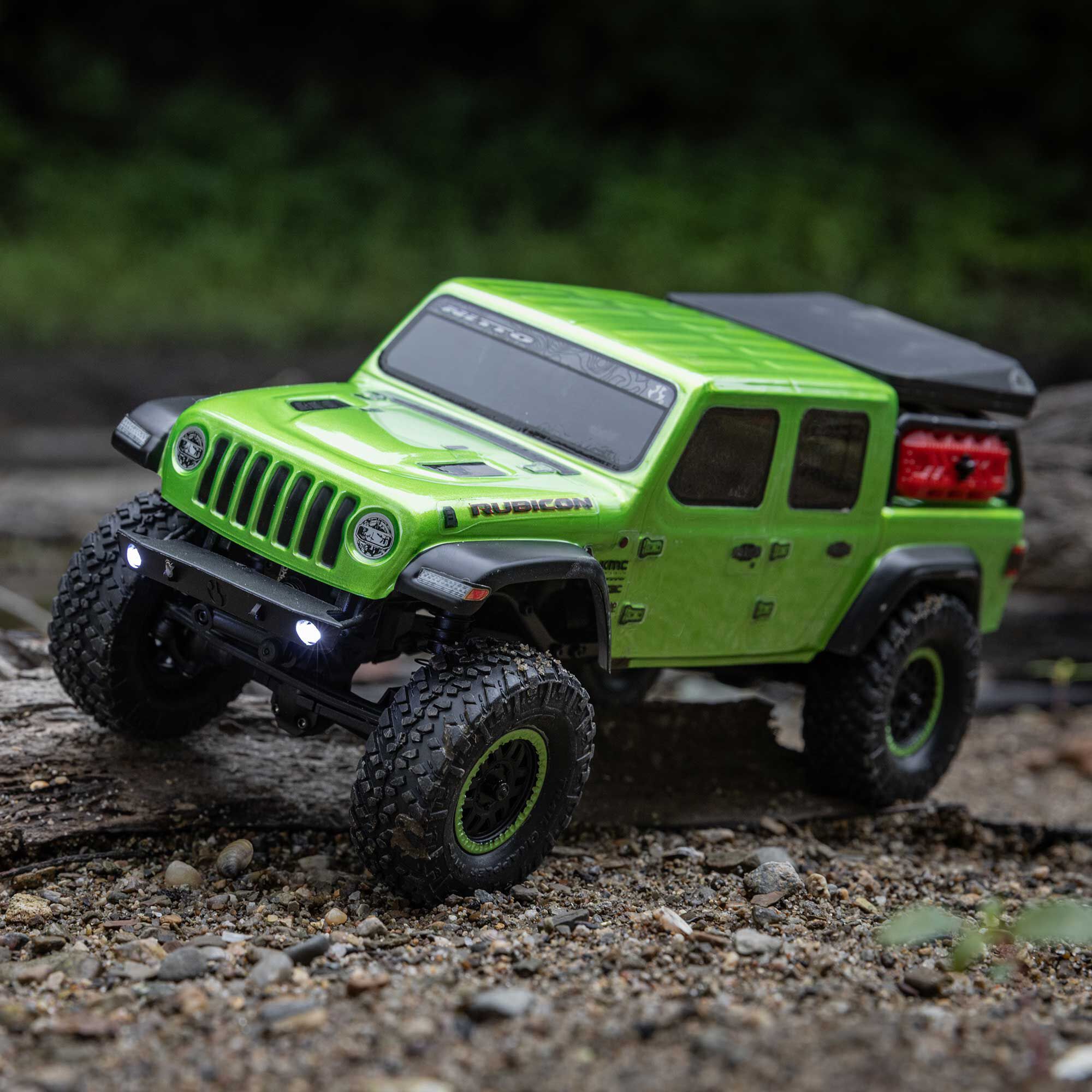 Axial 1/24 SCX24 Jeep JT Gladiator 4X4 RTR Brushed Rock Crawler (Battery & Charger Included)