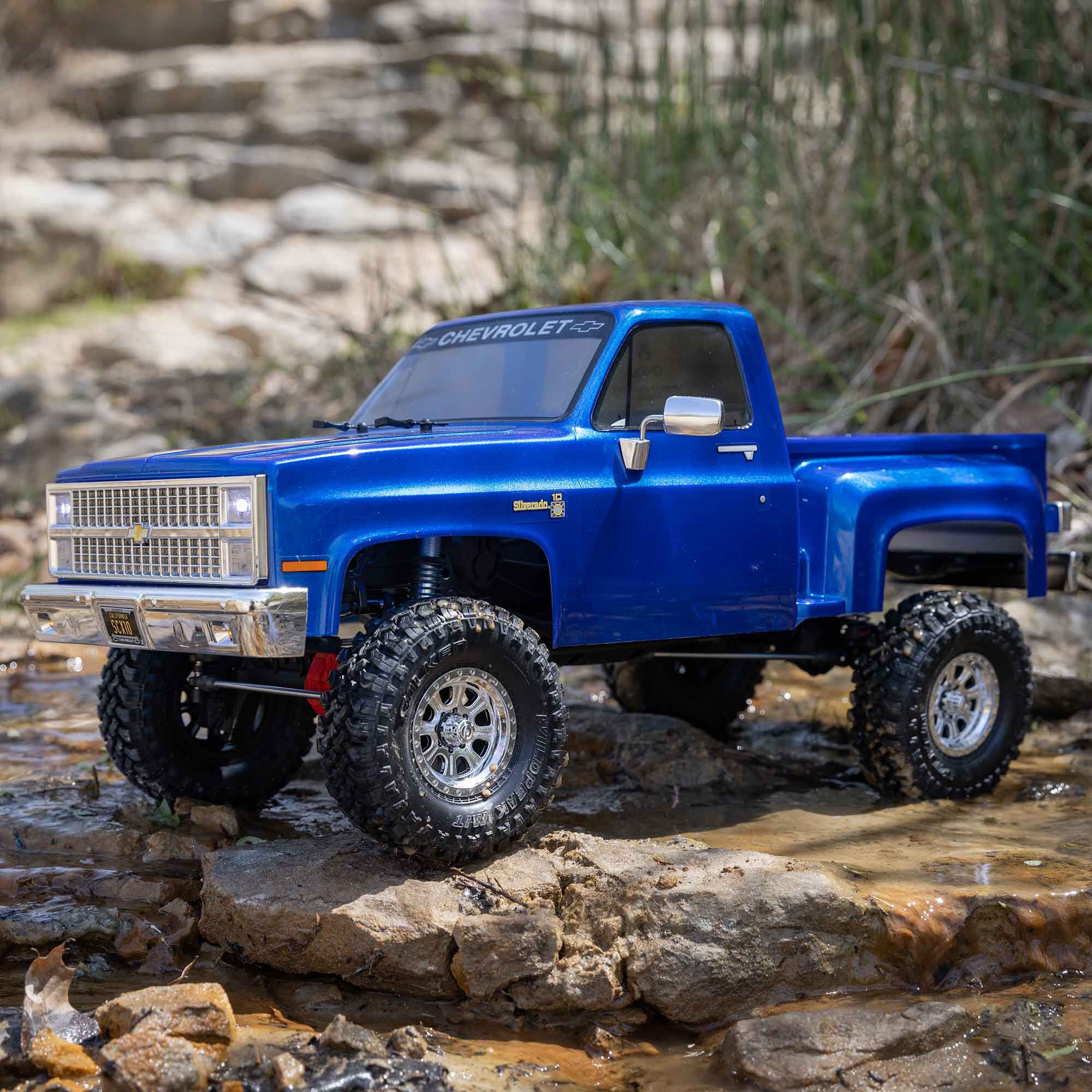 Axial 1/10 SCX10 III Base Camp 1982 Chevrolet K10 4X4 RTR Brushed Rock Crawler