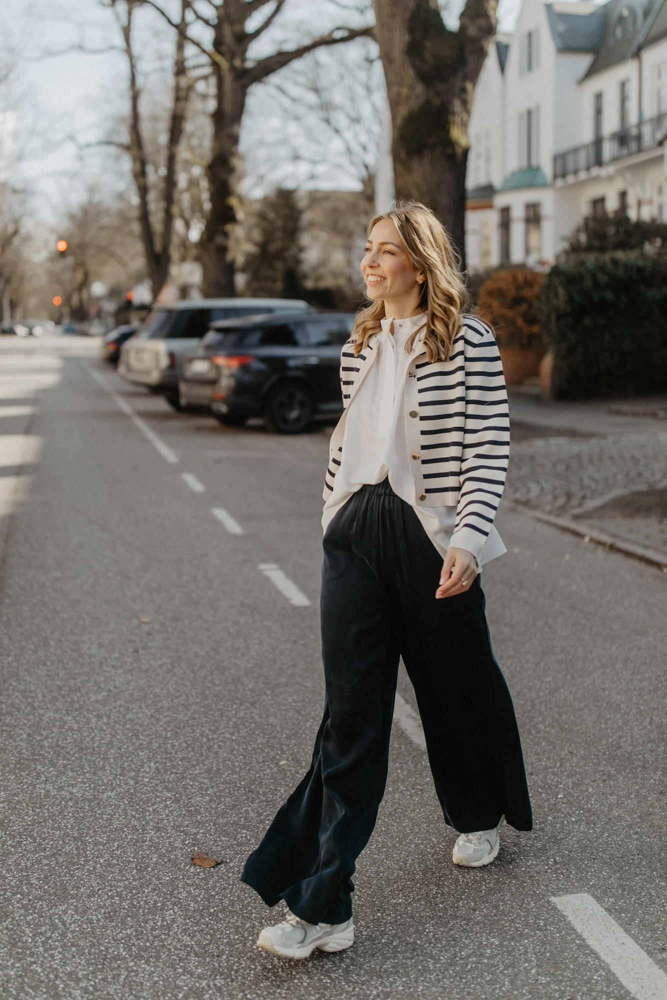 leevje by AM Weite Stoffhose Tria 'Navy'