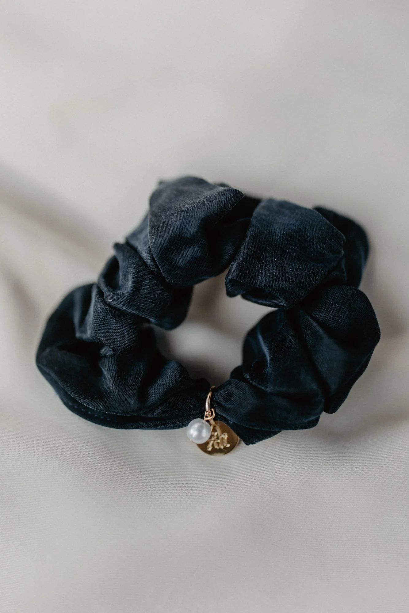 leevje by AM Scrunchie Monique 'Navy'