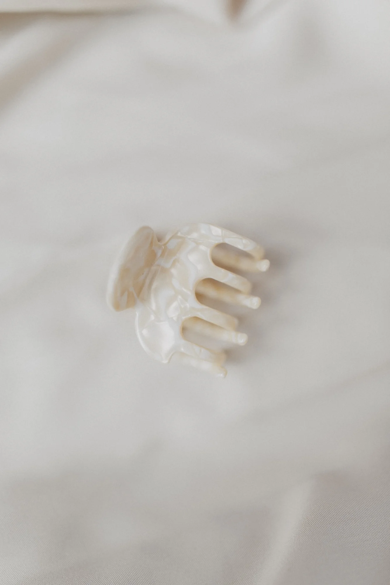 leevje by AM Haarklammer 'Coraline'