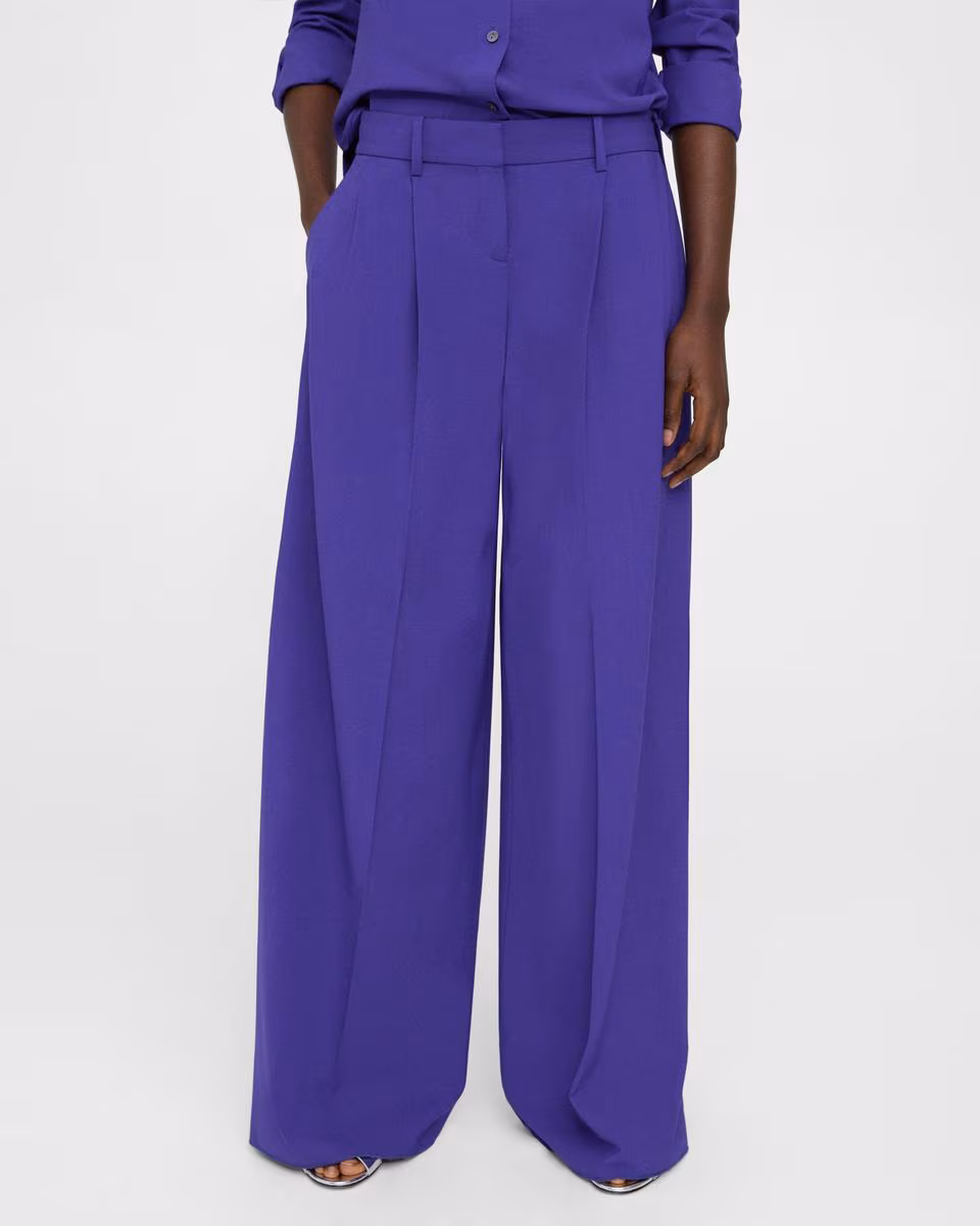 Pleated Low-Rise Pant in Good Wool