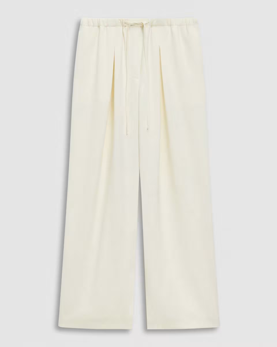 30'' Pleated Pull-On Pant in Admiral Crepe