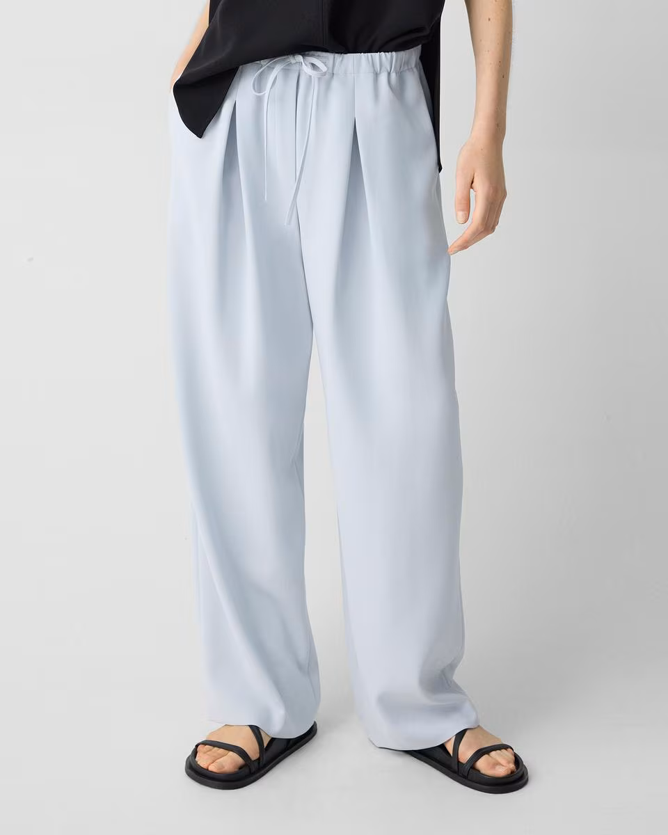 30'' Pleated Pull-On Pant in Admiral Crepe