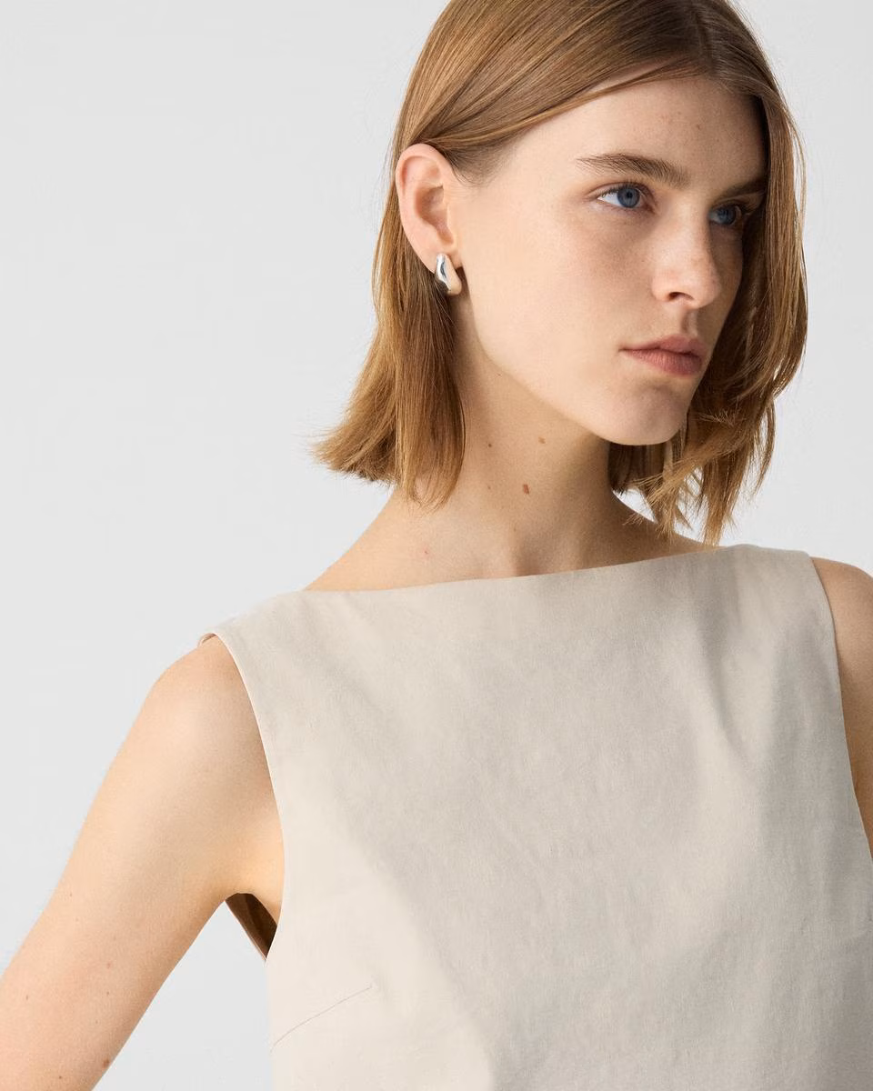 Sleeveless Boatneck Top in Good Linen