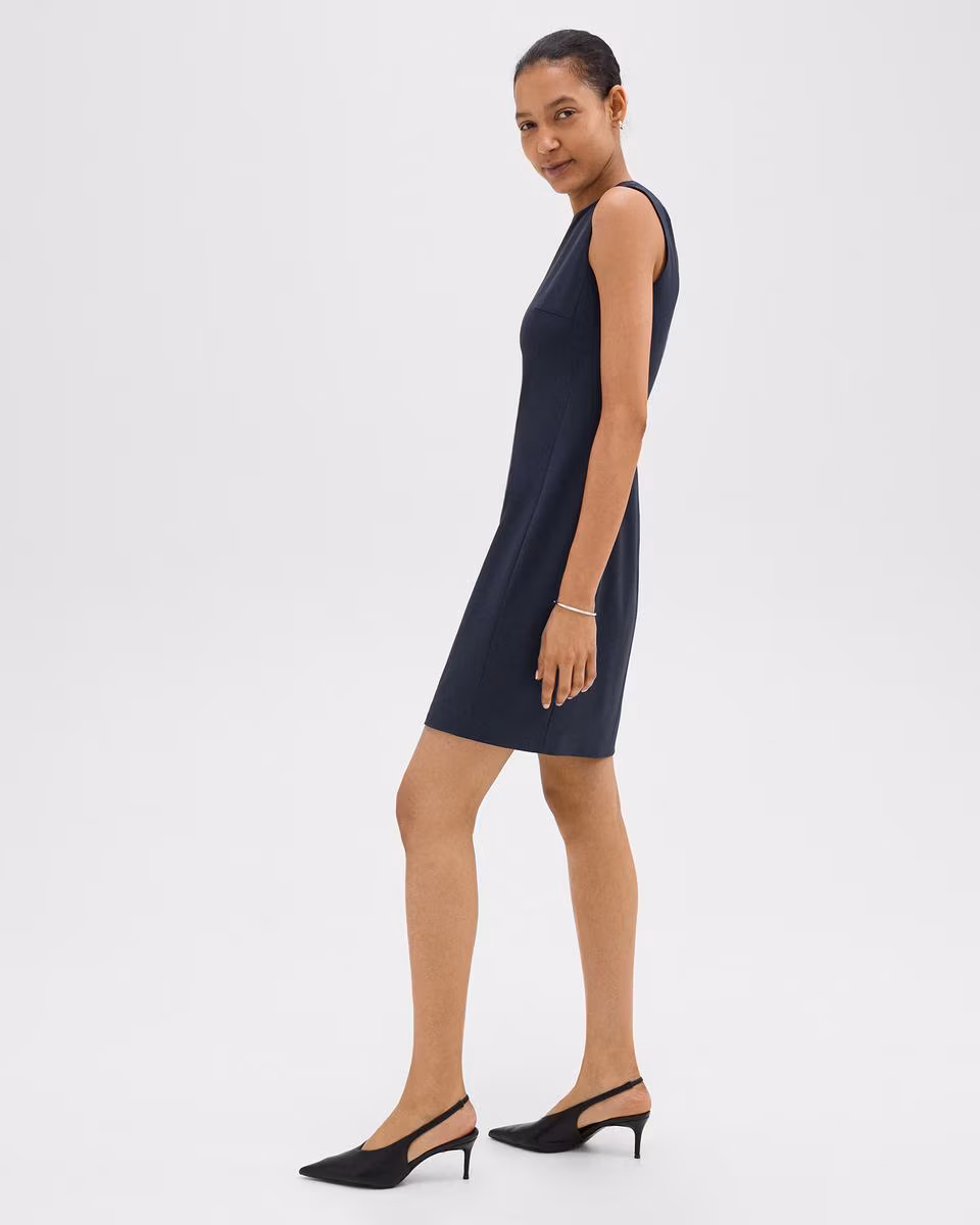 Sleeveless Fitted Dress in Good Wool