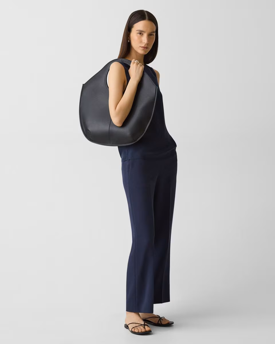 Circle Tote Bag in Leather