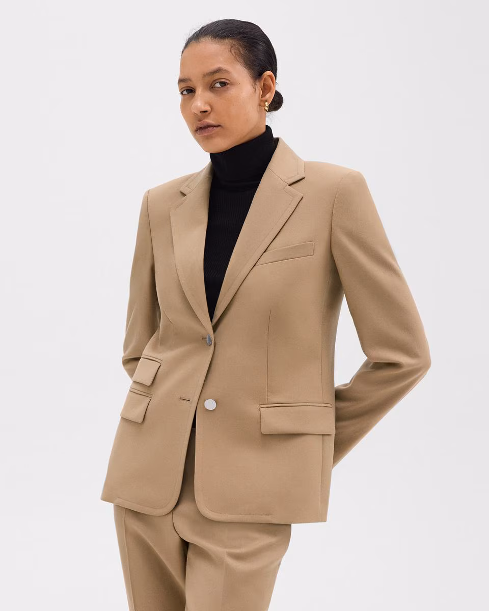 Tailored Blazer in Sleek Flannel