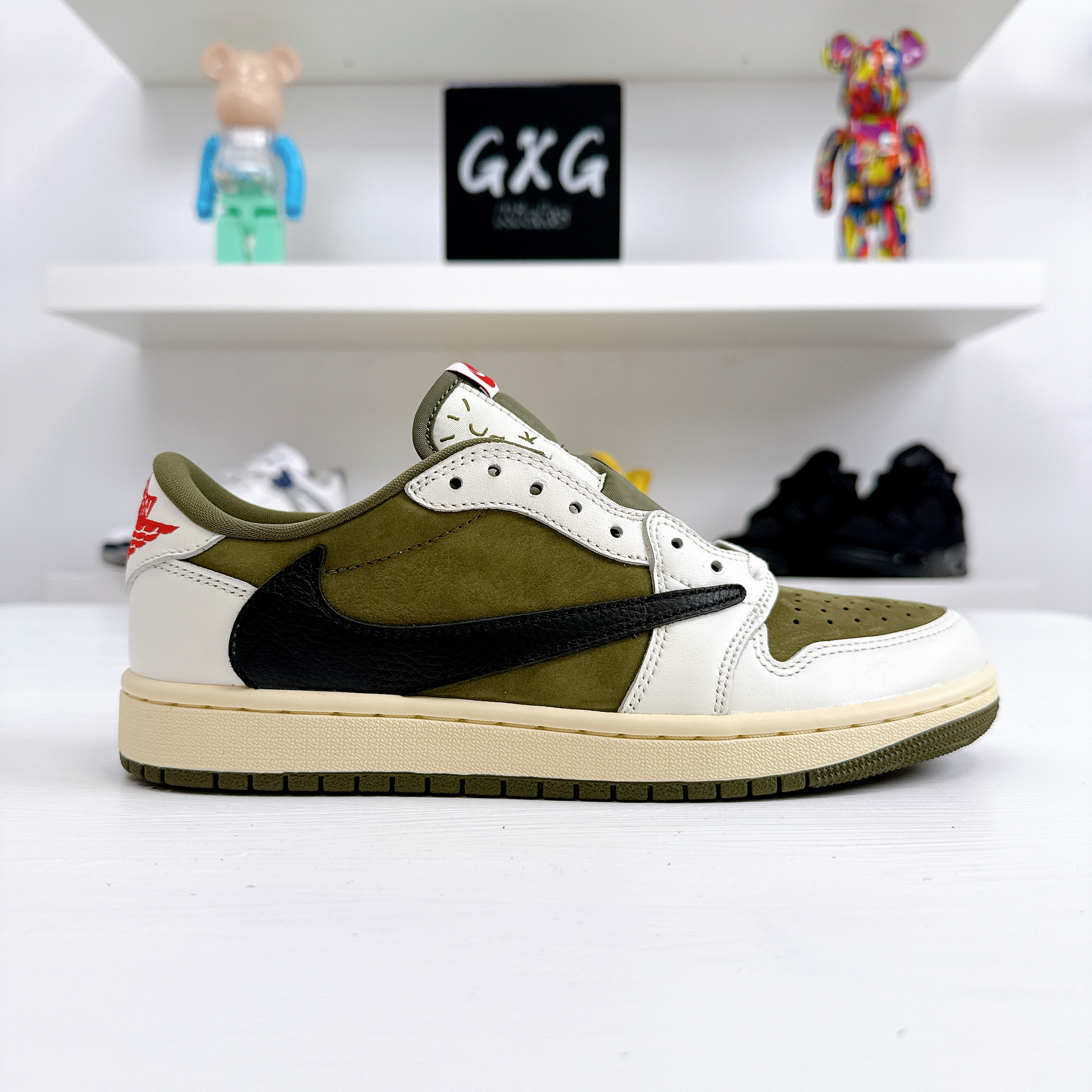 Air Jordan 1 Retro Low OG SP x Travis Scott 'Medium Olive' DM7866-200