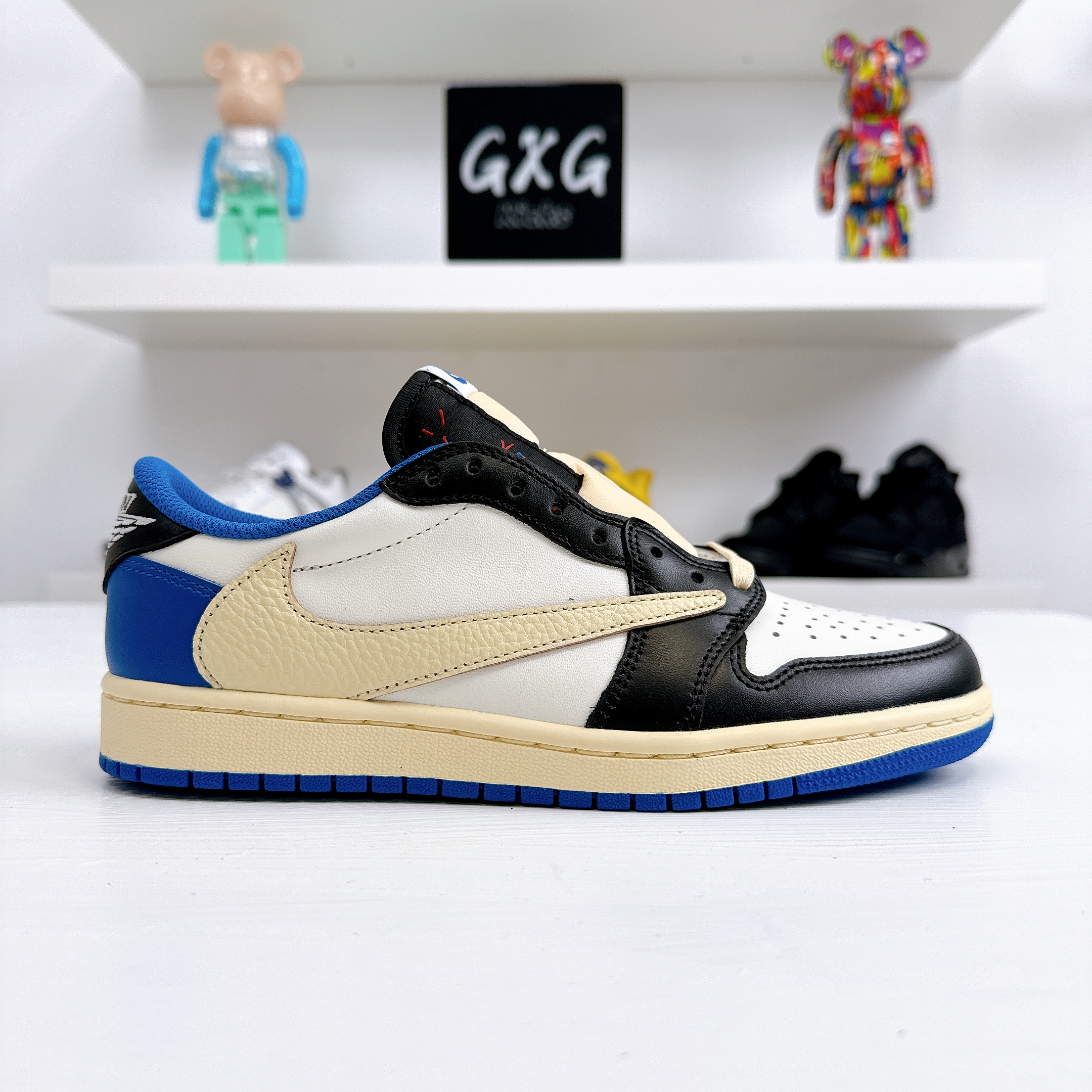 Air Jordan 1 Retro Low x Fragment Design x Travis Scott x 'Sail Black Military Blue' DM7866-140