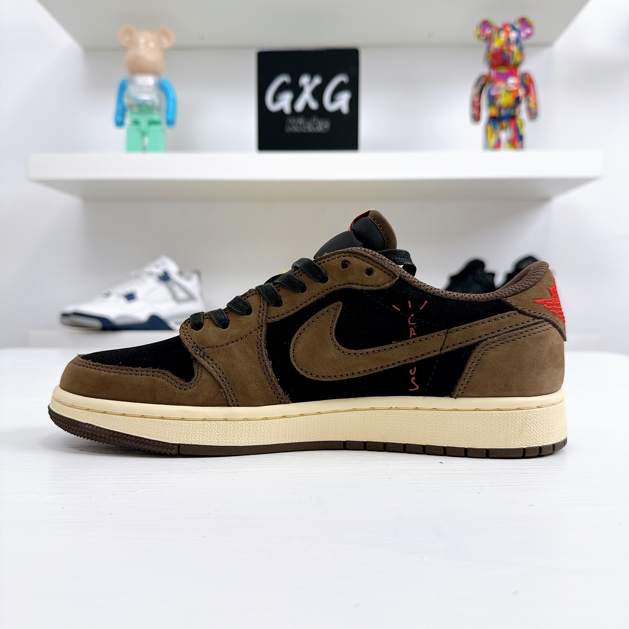 Air Jordan 1 Low x Travis Scott 'Mocha' CQ4277-001