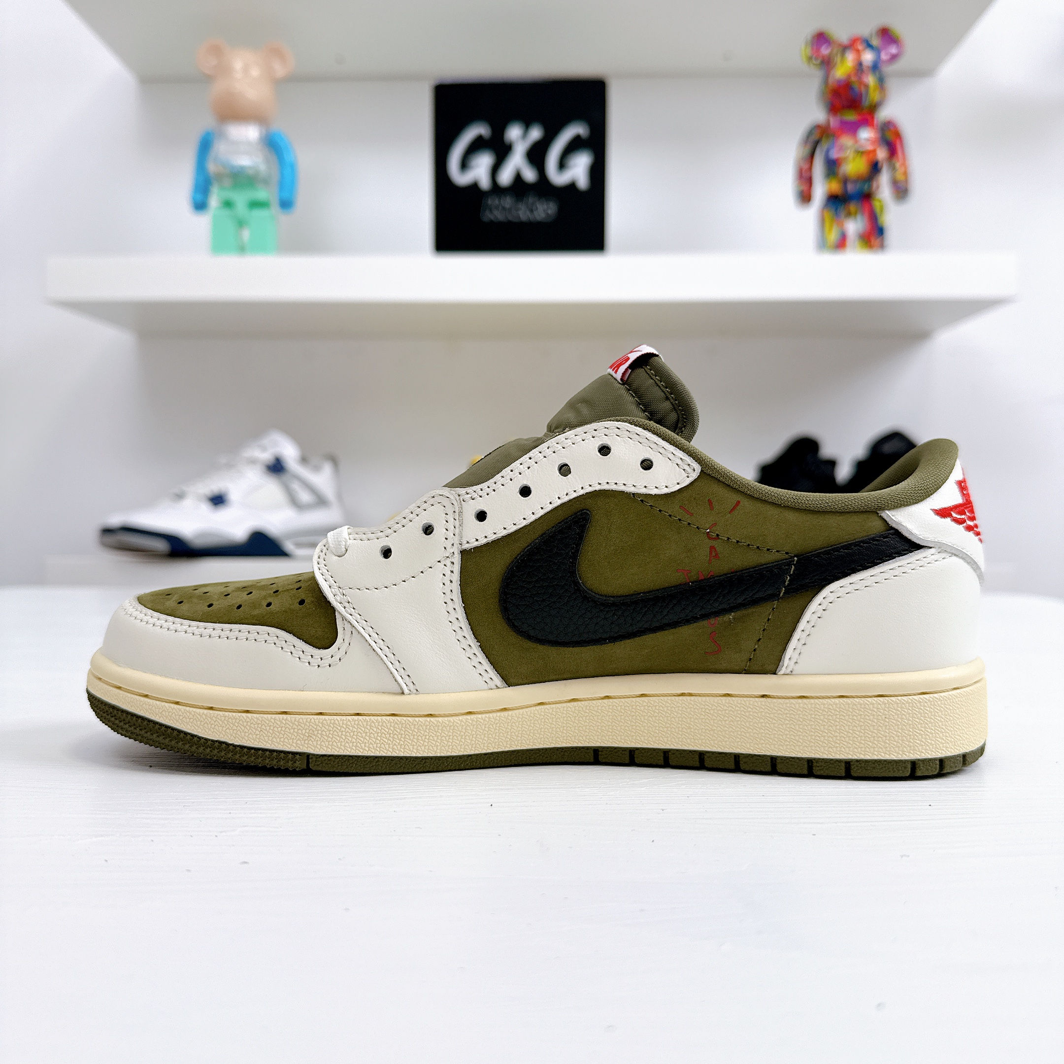 Air Jordan 1 Retro Low OG SP x Travis Scott 'Medium Olive' DM7866-200